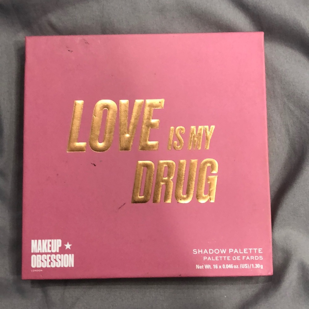LOVE is my DRUG Makeup Obsession Eyeshadow Palette